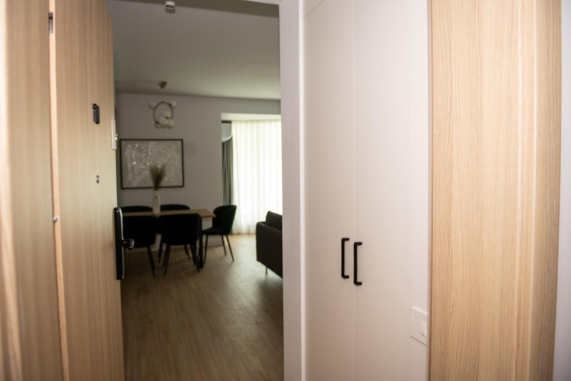 V25Appartments Bucureşti Ngoại thất bức ảnh