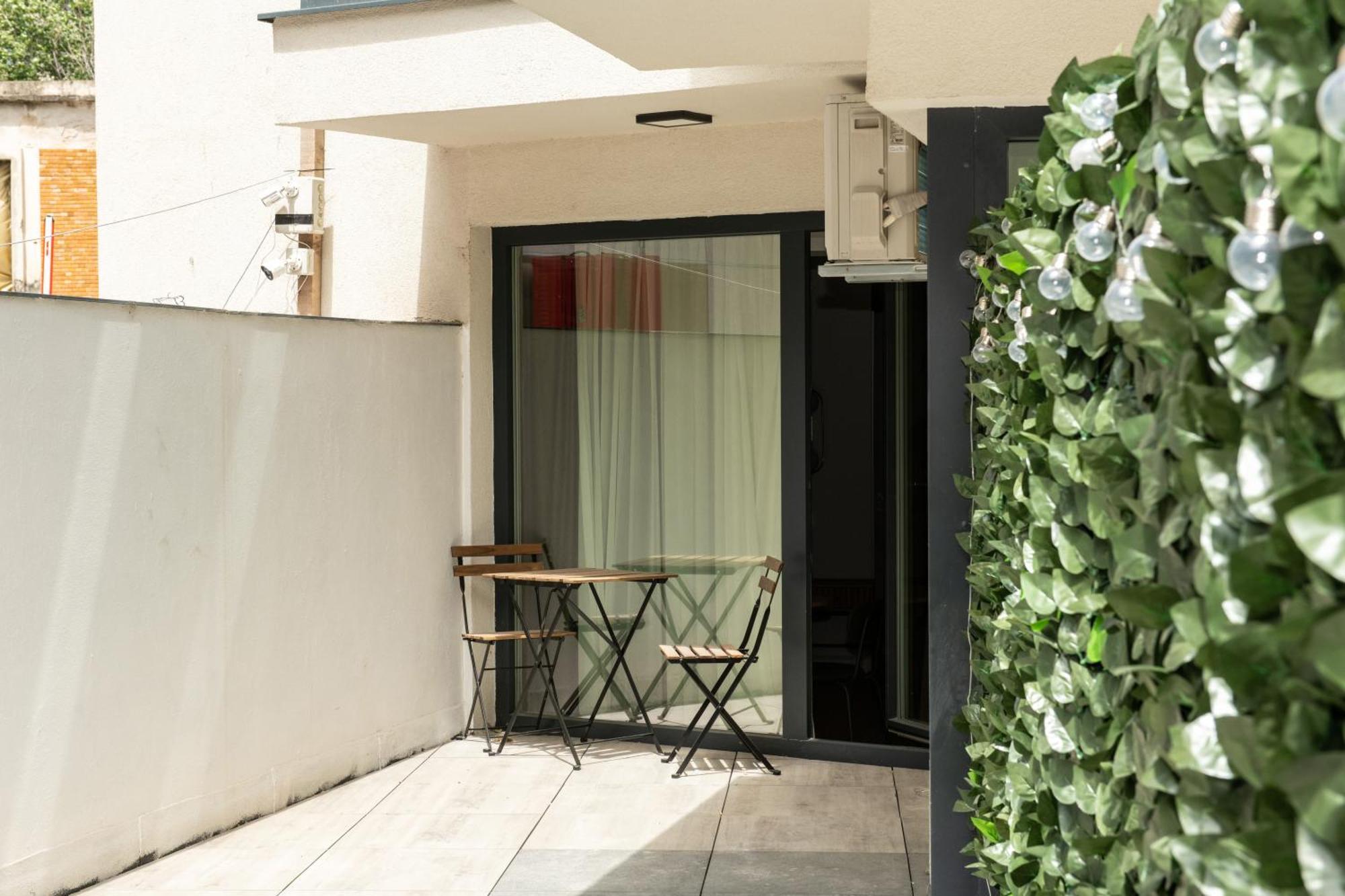 V25Appartments Bucureşti Ngoại thất bức ảnh